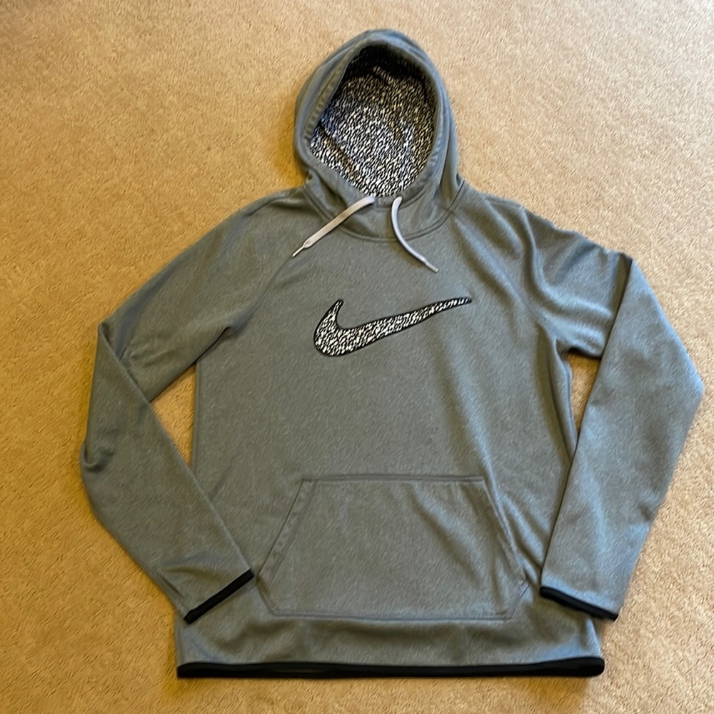 Nike therma-fit hoodie